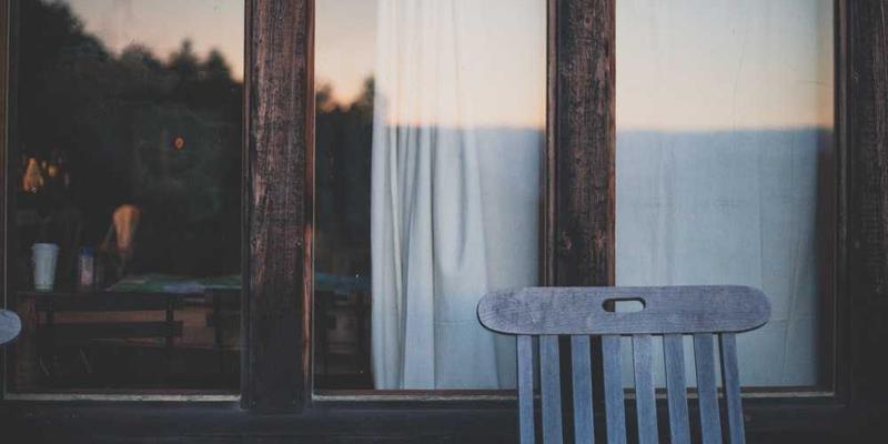 XYXY1社交电商社区：如何借力娱乐新闻与用户生成内容提升购买转化率