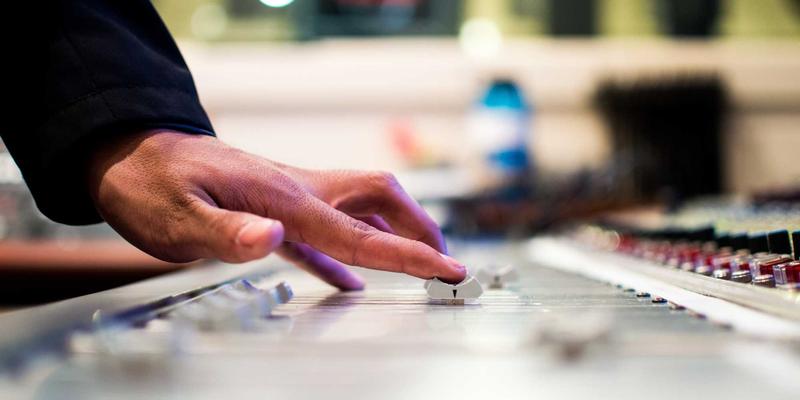 智能NPC革命：AI如何重塑游戏与虚拟社区的社交生态